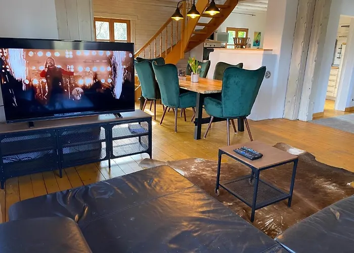 Holzhaus Auf 2000Qm In Traumhafter Lage, Keine Partygruppen