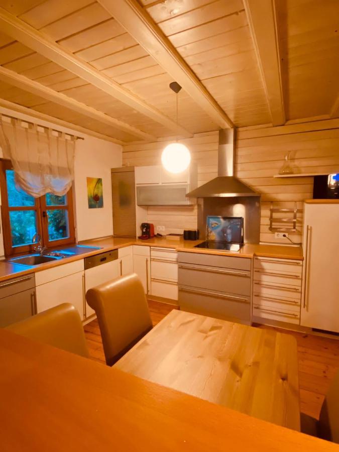 Holzhaus Auf 2000qm In Traumhafter Lage, Keine Partygruppen