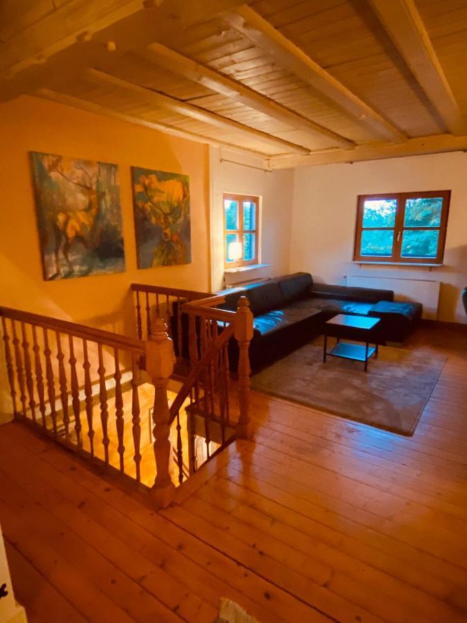 Holzhaus Auf 2000qm In Traumhafter Lage, Keine Partygruppen * Schalkenbach