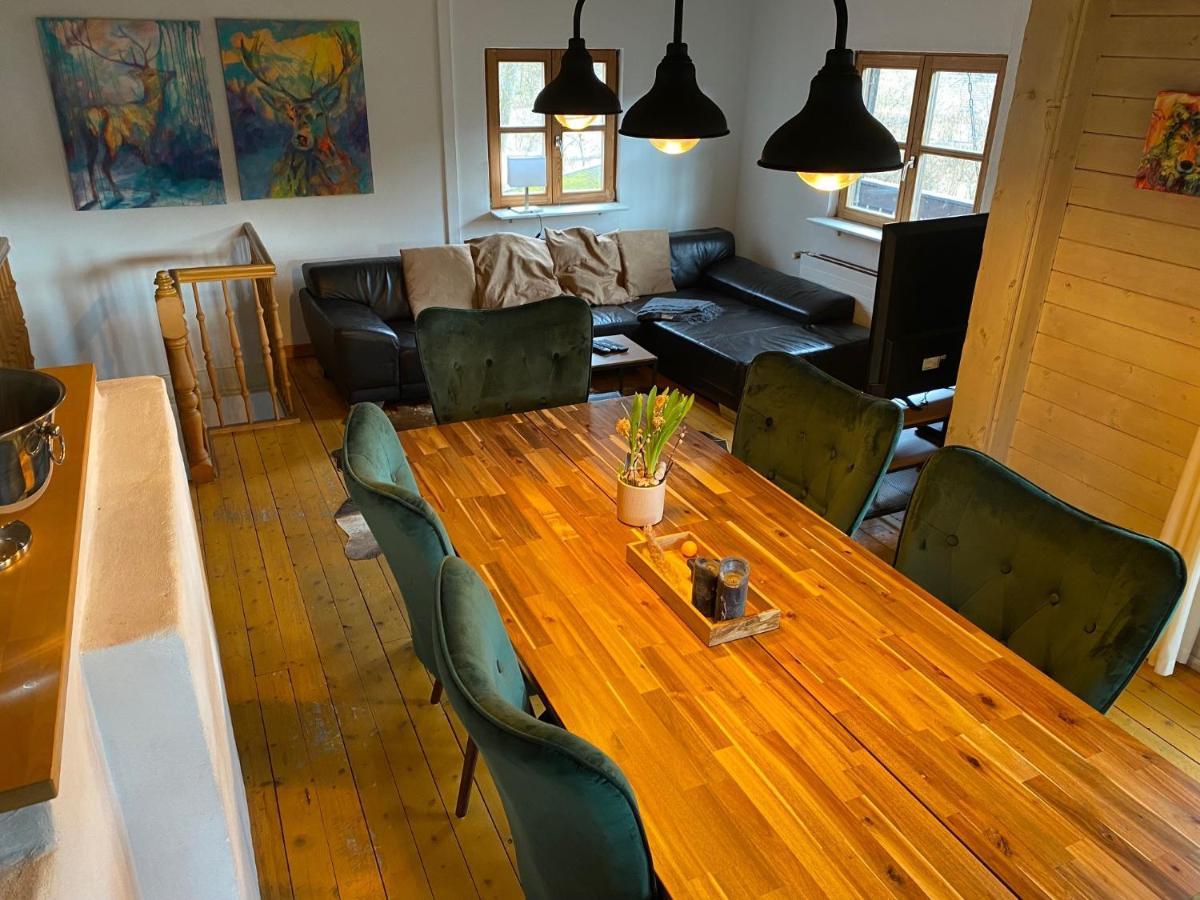 Hébergement de vacances Holzhaus Auf 2000qm In Traumhafter Lage, Keine Partygruppen